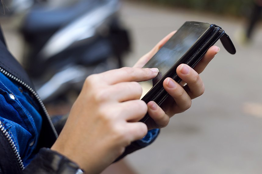 Propostas na CSP miram furtos de celulares seguidos de fraudes — Senado Notícias